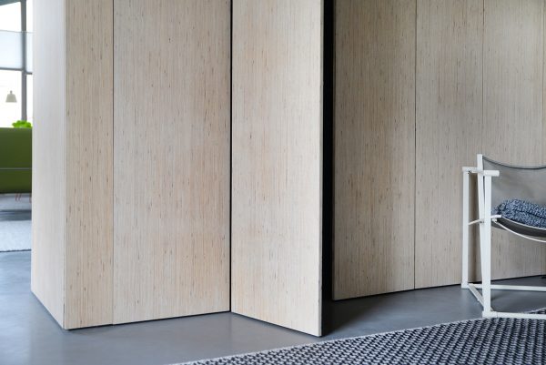 kastenwand wandvullend woonkamer kledingkast slaapkamer opbergkasten garderobekast maatwerk meubels meubelmakers Utrecht mooi ruim