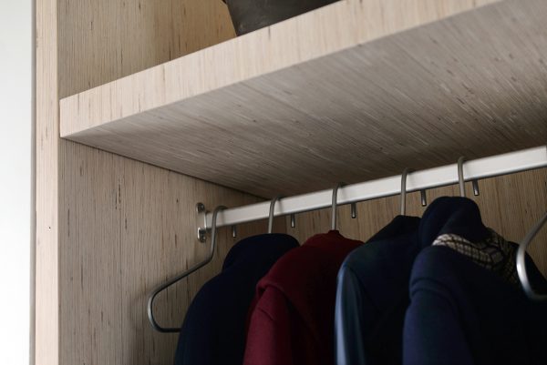 kastenwand wandvullend woonkamer kledingkast slaapkamer opbergkasten garderobekast maatwerk meubels meubelmakers Utrecht mooi ruim