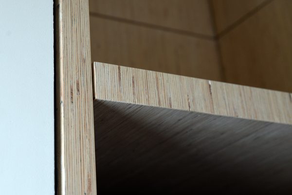 kastenwand wandvullend woonkamer kledingkast slaapkamer opbergkasten garderobekast maatwerk meubels meubelmakers Utrecht mooi ruim