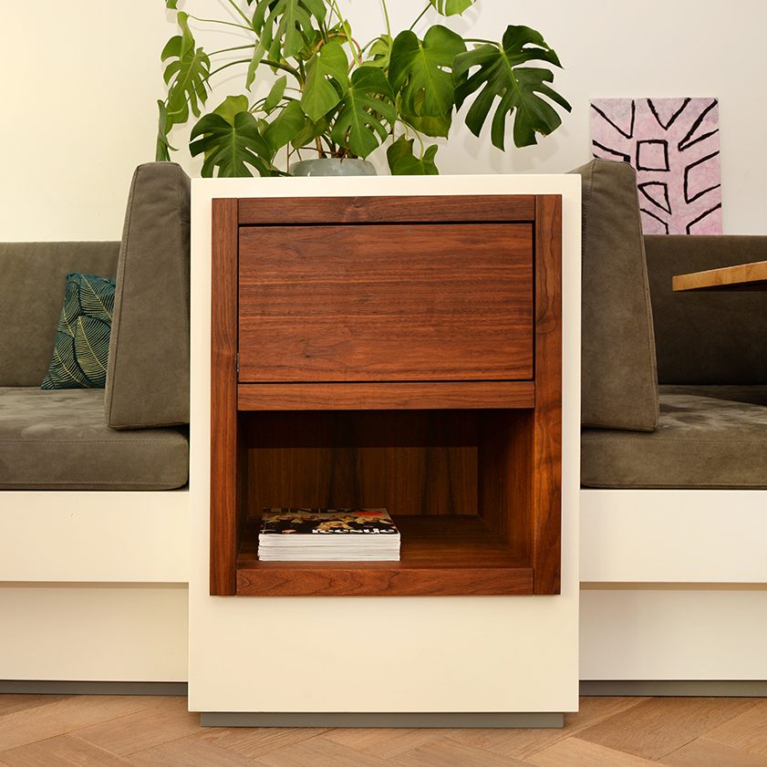 Wandvullend zitmeubel met kasten