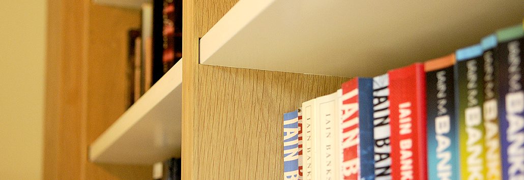 Boekenkast met werkplek