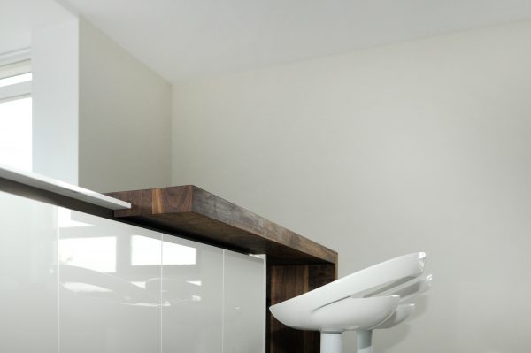 aanzet keukenblad massief amerikaans notenhout zwevend blad maatwerk meubels meubelmakers Utrecht mooi ruim