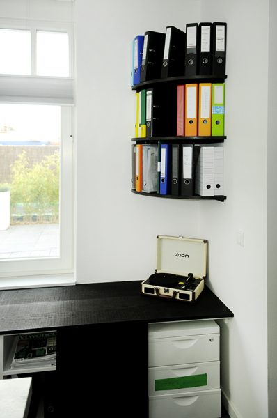 archiefkast bij werkplek kantoormeubel maatwerk meubelmakers Utrecht mooi ruim