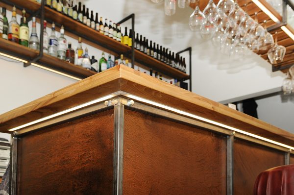 barmeubel inrichting restaurant zakelijke oplossing maatwerk voor uw bedrijf meubelmakers Utrecht mooi ruim