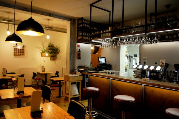 barmeubel inrichting restaurant zakelijke oplossing maatwerk voor uw bedrijf meubelmakers Utrecht mooi ruim