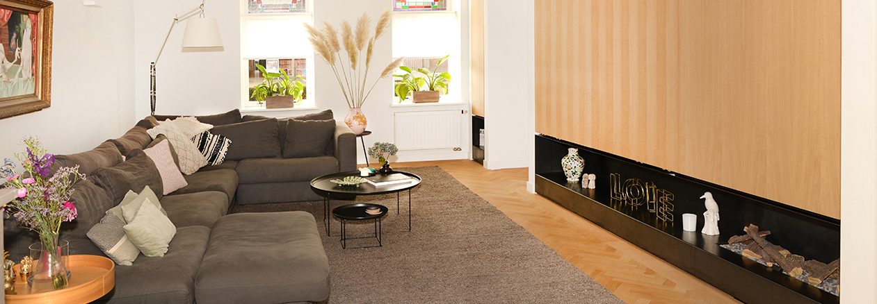 TV-kast met schuifdeuren