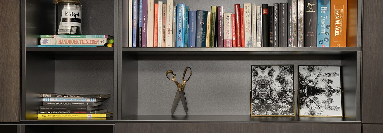 TV-kast met schuifpanelen