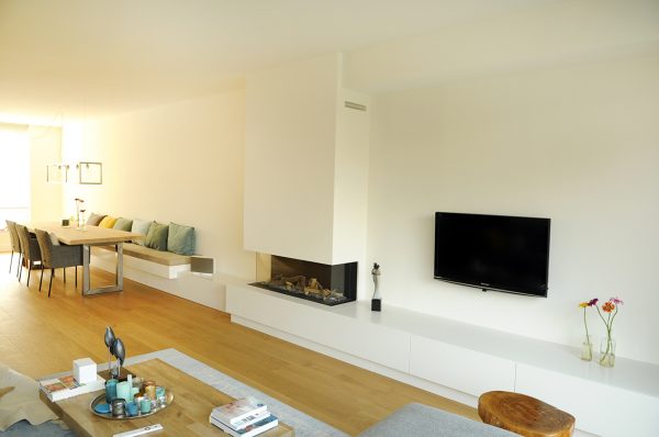 wandvullend zitmeubel rond open haard met dressoir zitbank eethoek maatwerk meubel meubelmakers mooi ruim Utrecht