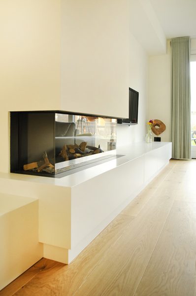 wandvullend zitmeubel rond open haard met dressoir zitbank eethoek maatwerk meubel meubelmakers mooi ruim Utrecht